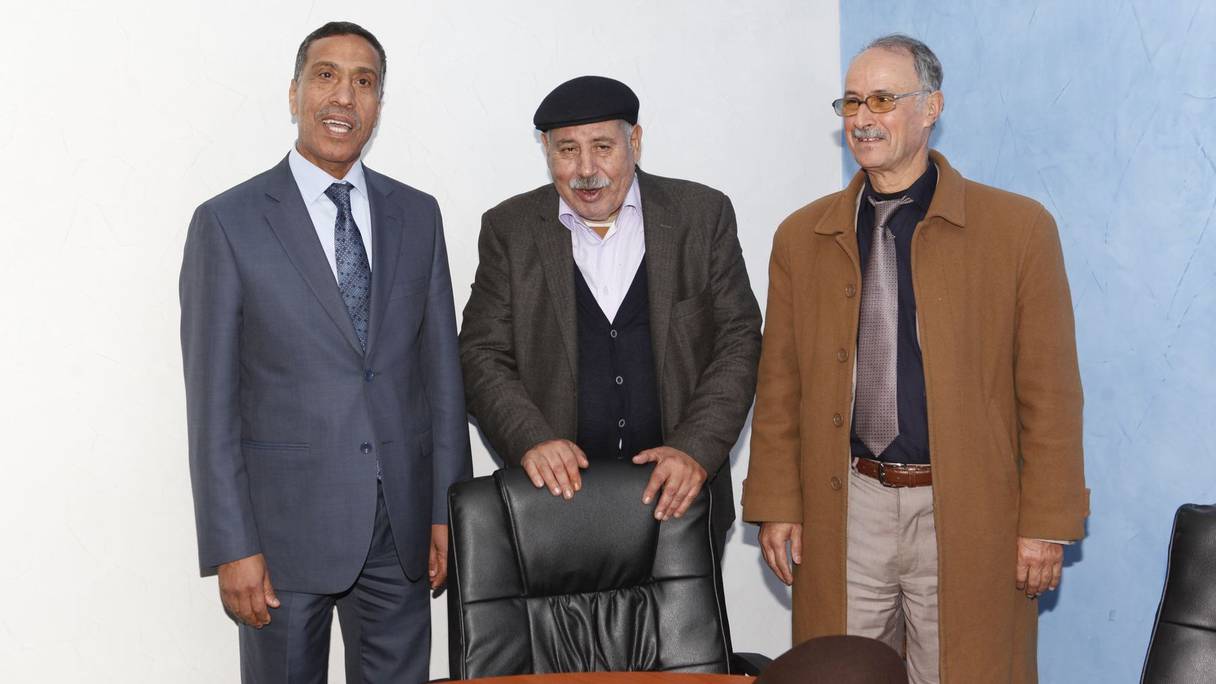 Miloudi Moukharik (SG de l'UMT), Noubir Amaoui (SG de la CDT) et Abderrahmane Azzouzi (SG de la FDT) montent au créneau.
